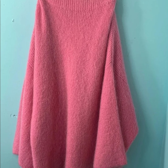 H&M Hube Fluffy Sweater - Picture 4 of 6